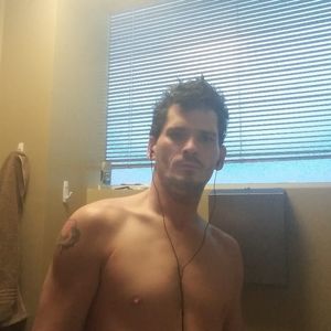 Meet your Posher, Charles